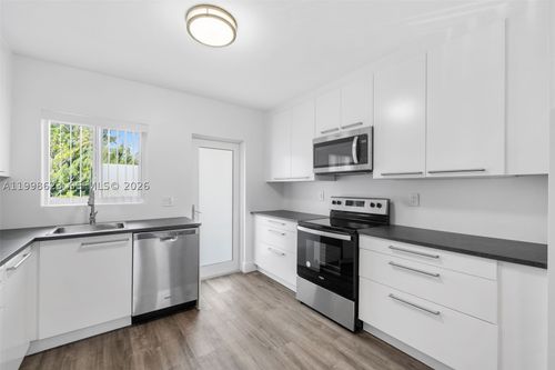 126-600 Layne Blvd, Hallandale Beach, FL, 33009-6548 | Card Image