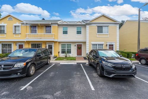2916 Dorchester Ln, Hollywood, FL, 33026-3744 | Card Image