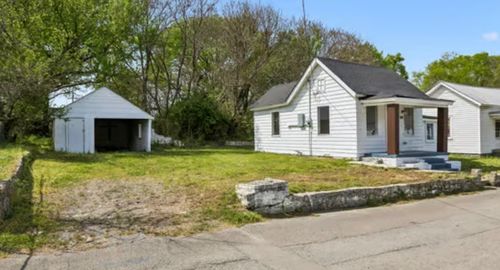 1028 Bridge St, Columbia, TN, 38401-3816 | Card Image