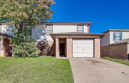 apt-a-836 Nw Summercrest Blvd, Burleson, TX, 76028-9340 | Card Image