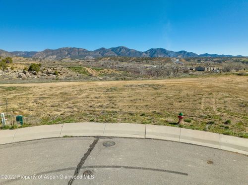 5 W 30th Street, Rifle, CO, 81650 | Card Image