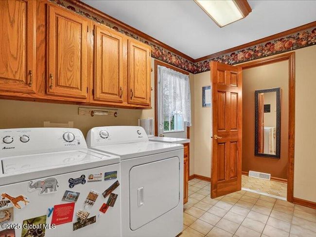 3077 New Williamsburg Dr, House other with 4 bedrooms, 4 bathrooms and 6 parking in Schenectady NY | Image 46