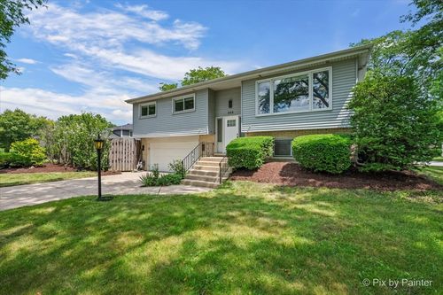 555 Figard Lane, Des Plaines, IL, 60016 | Card Image