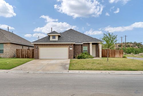 3315 Fenn St, Big Spring, TX, 79720-3555 | Card Image