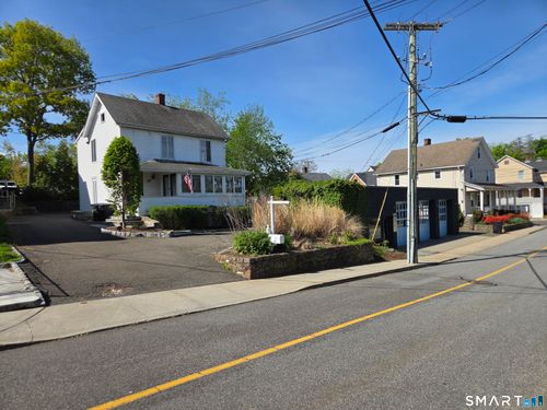 19 Ketchum St, Westport, CT, 06880-5909 | Card Image