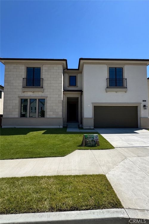 20568 Edgewood Court, Chatsworth, CA, 91311 | Card Image