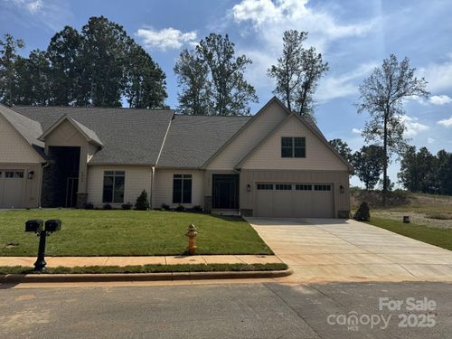 4047 Stadler Dr Ne, Conover, NC, 28613-9286 | Card Image