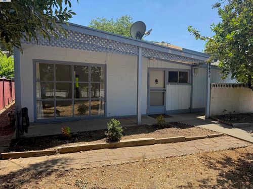 865 Old Canyon Rd, Fremont, CA, 94536-1730 | Card Image