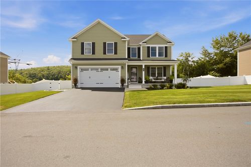 459 Louise St, Woonsocket, RI, 02895 | Card Image