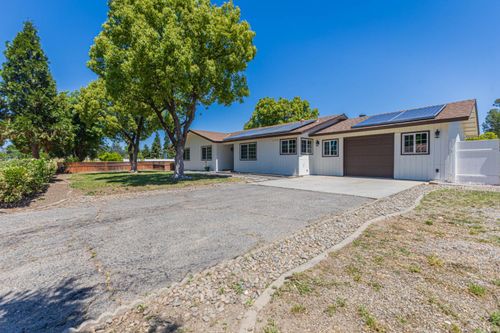 17925 Rodeo Dr, Madera, CA, 93638-0479 | Card Image