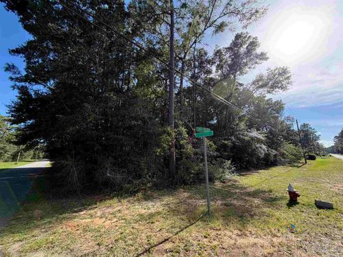 000 Delarue Dr, Milton, FL, 32583 | Card Image