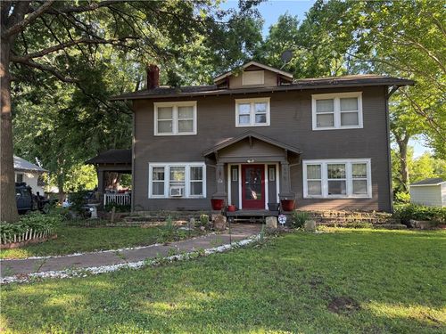 300 Huntington St Sw, Gravette, AR, 72736-9716 | Card Image
