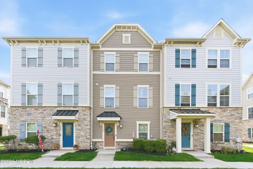 302-302 Bayside Ct, South Amboy, NJ, 08879-1931 | Card Image