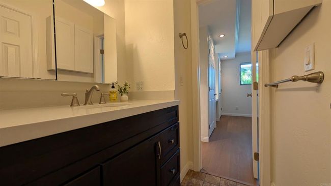8021 Calle Fanita, Townhouse with 2 bedrooms, 2 bathrooms and 2 parking in Santee CA | Image 16