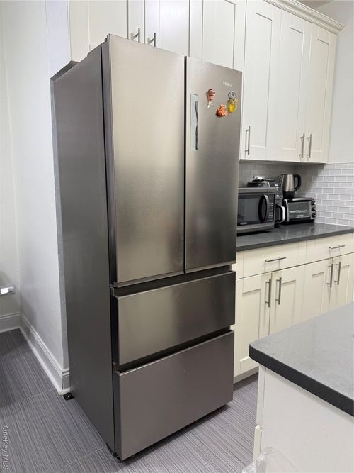 apt-b5-3545 81st St, Jackson Heights, NY, 11372-5038 | Card Image