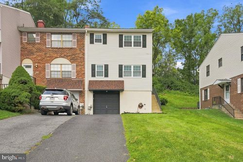 511 Coventry Ln, WEST CHESTER, PA, 19382-7562 | Card Image