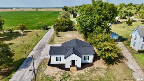 309 W Main St, Ewing, IL, 62836-1414 | Card Image