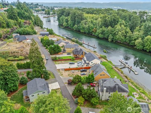 26 Marina Dr, Cathlamet, WA, 98612-9669 | Card Image
