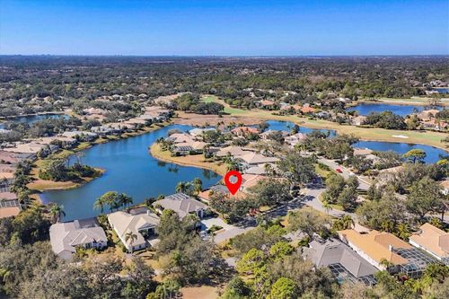 8172 Collingwood Ct, UNIVERSITY PARK, FL, 34201-2349 | Card Image