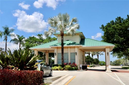 2686 Palmer Pl, Weston, FL, 33332-1837 | Card Image