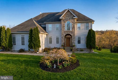 6751 Arden Nollville Rd, MARTINSBURG, WV, 25403-1388 | Card Image