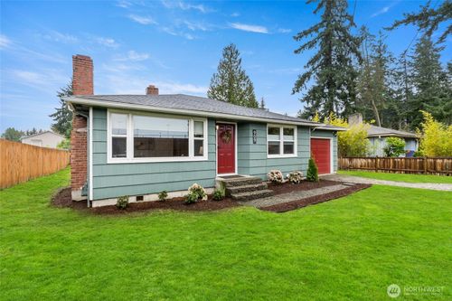 909 N 170th St, Shoreline, WA, 98133-5307 | Card Image