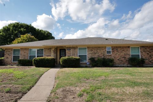1047 Quail Run, Duncanville, TX, 75116-4412 | Card Image