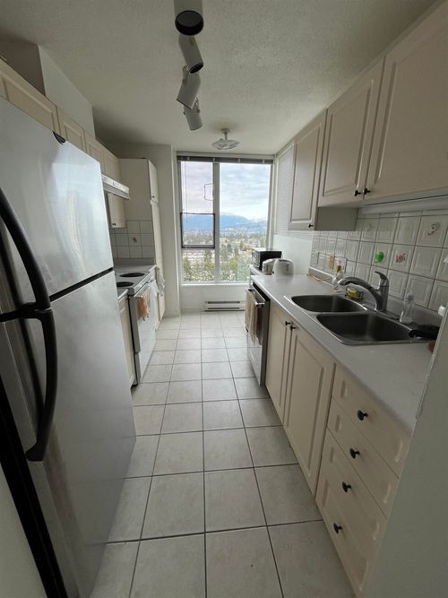 7077 Beresford St, Burnaby, BC, V5E4J5 | Card Image