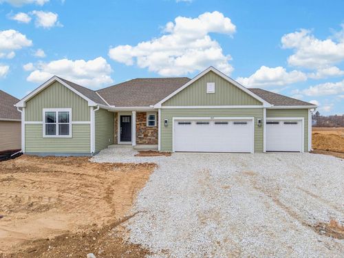 925 Cardinal Lane, Mukwonago, WI, 53149 | Card Image