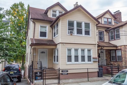 169 Woodside Ave, Newark, NJ, 07104-3061 | Card Image