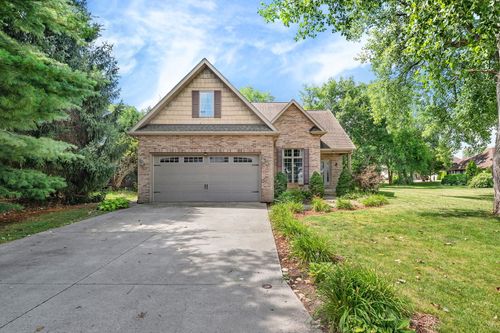 300 Village Ln, Seneca, IL, 61360-9491 | Card Image