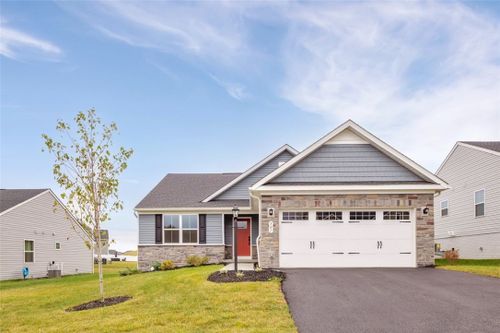 501 Coughton Cross Dr, Lancaster Twp, PA, 16037 | Card Image