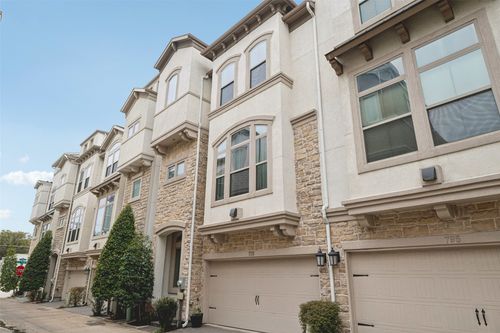779 Lacey Oaks Pl, Dallas, TX, 75204-6180 | Card Image