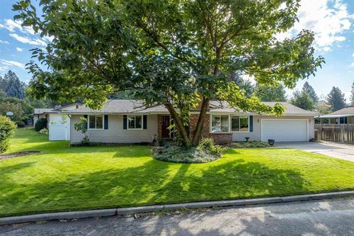 9728 N Woodridge Dr, Spokane, WA, 99208 | Card Image