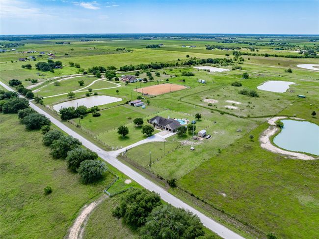 17087 County Road 266, Home with 3 bedrooms, 4 bathrooms and 2 parking in East Bernard TX | Image 23