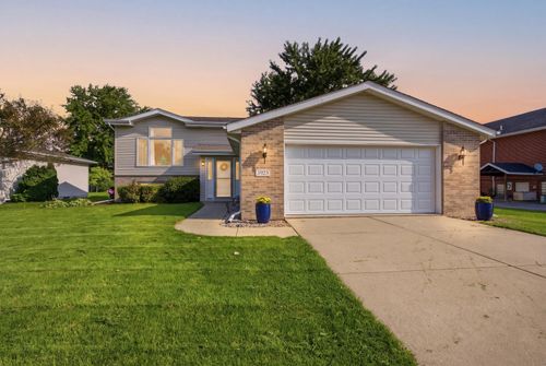 3925 Bayberry Ln, Highland, IN, 46322-2078 | Card Image
