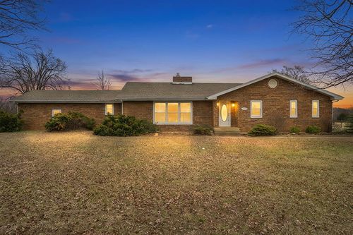 3916 S Springfield Ave, Bolivar, MO, 65613 | Card Image