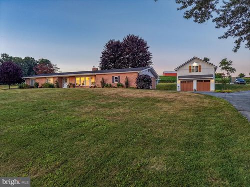 475 S Cocalico Rd, DENVER, PA, 17517-9464 | Card Image
