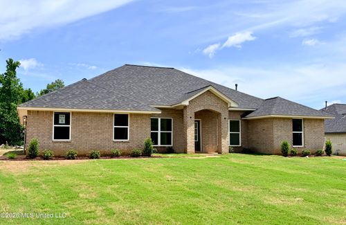 70 Farley Rd, Byhalia, MS, 38611-7600 | Card Image