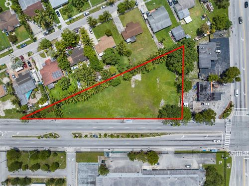 9521 Nw 17th Ave, Miami, FL, 33147-2643 | Card Image