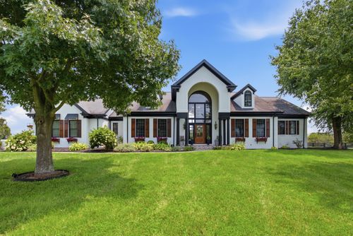 109 Stirling Ln, Versailles, KY, 40383-9270 | Card Image