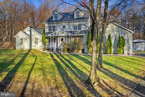 126 Talon Dr, TANNERSVILLE, PA, 18372-7809 | Card Image