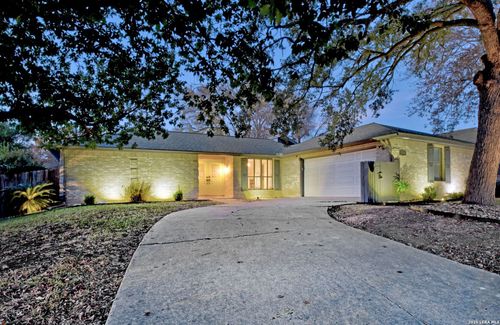 3505 Wimbledon Dr, Schertz, TX, 78108-2245 | Card Image