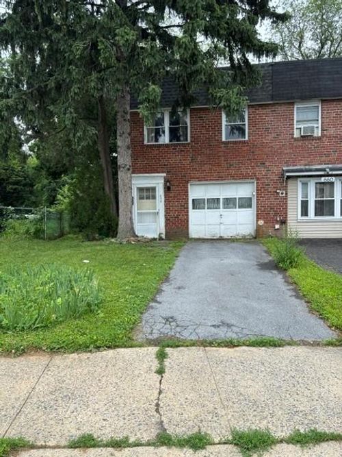 658 W Brookdale Street, Allentown City, PA, 18103 | Card Image