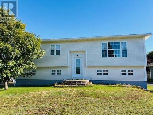 2 Seaview Cres, Brookfield, NL, A0G1B0 | Card Image