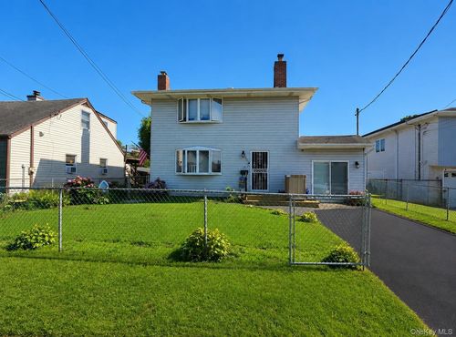 2nd-flr-100 Lee Ave, Babylon, NY, 11702-3634 | Card Image
