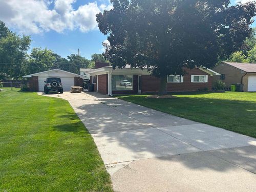 38506 Manchester St, Clinton Township, MI, 48036-3228 | Card Image