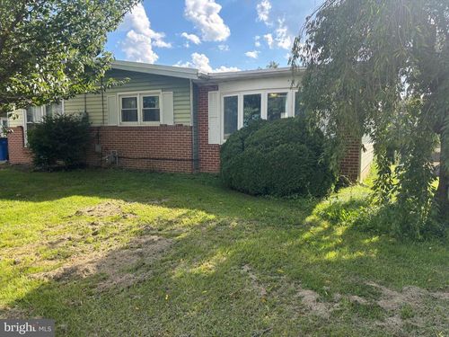 24 S Biesecker Road, YORK, PA, 17408 | Card Image