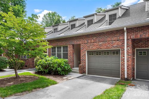unit-b-156 B Wash Creek Dr, Hendersonville, NC, 28739-4630 | Card Image