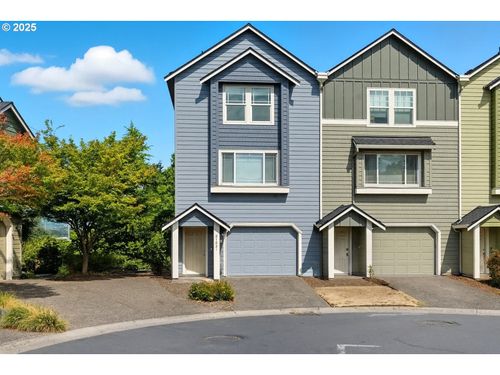 21821 Ne Heartwood Cir, Fairview, OR, 97024-6787 | Card Image